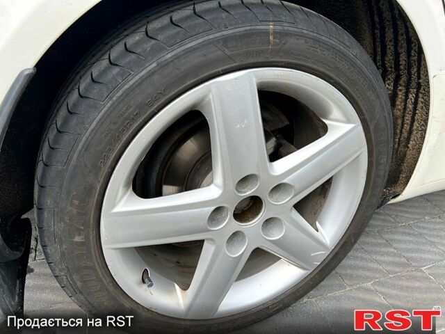 Белый Шкода Октавия, объемом двигателя 1.6 л и пробегом 320 тыс. км за 6200 $, фото 7 на Automoto.ua