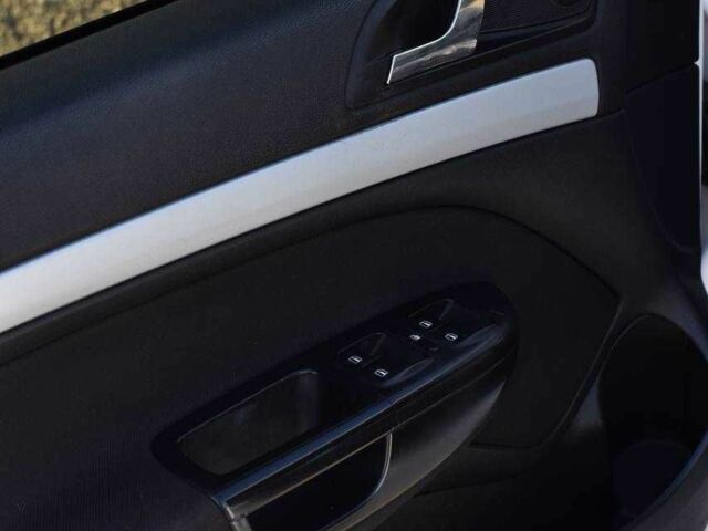 Білий Шкода Октавія, об'ємом двигуна 1.6 л та пробігом 259 тис. км за 7200 $, фото 10 на Automoto.ua