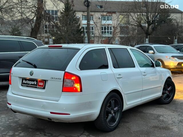 Белый Шкода Октавия, объемом двигателя 1.8 л и пробегом 316 тыс. км за 7290 $, фото 5 на Automoto.ua