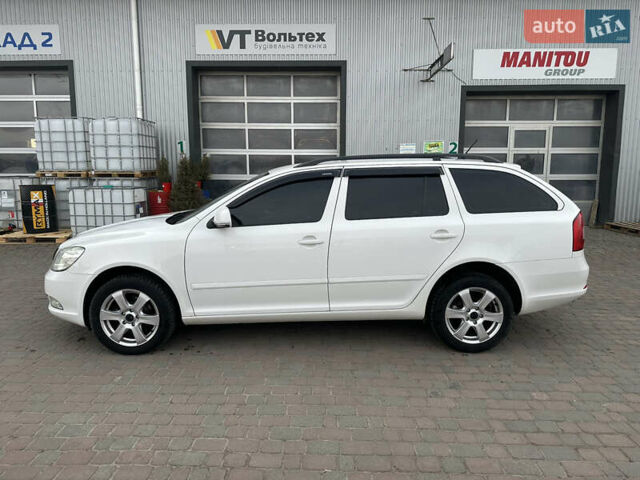 Белый Шкода Октавия, объемом двигателя 1.6 л и пробегом 285 тыс. км за 6850 $, фото 2 на Automoto.ua