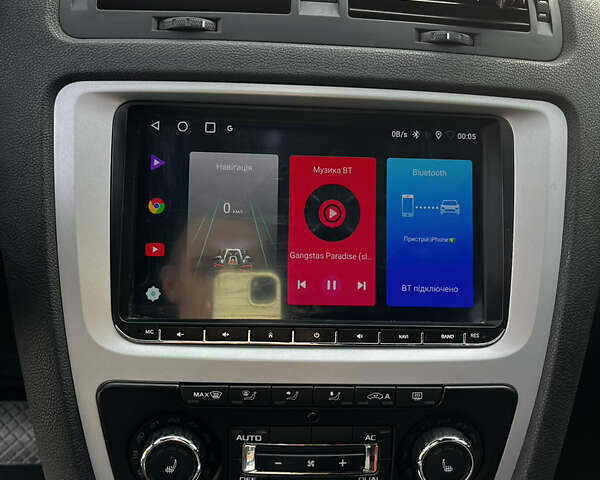 Белый Шкода Октавия, объемом двигателя 1.6 л и пробегом 325 тыс. км за 7800 $, фото 19 на Automoto.ua