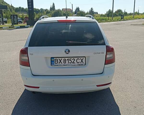 Белый Шкода Октавия, объемом двигателя 1.6 л и пробегом 290 тыс. км за 7500 $, фото 6 на Automoto.ua