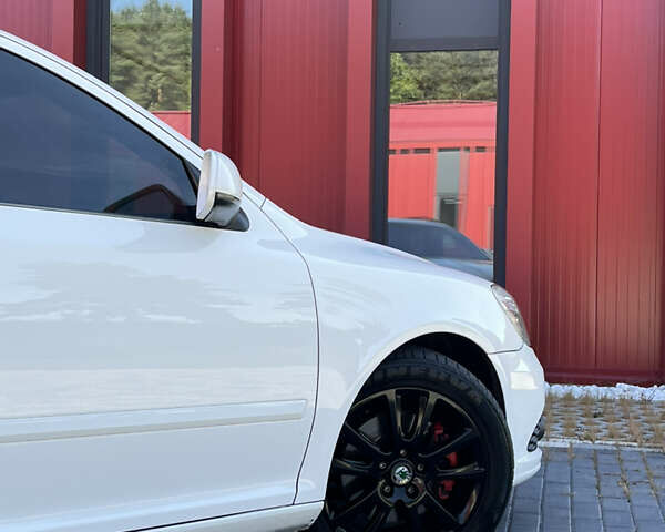 Белый Шкода Октавия, объемом двигателя 1.97 л и пробегом 297 тыс. км за 9500 $, фото 14 на Automoto.ua