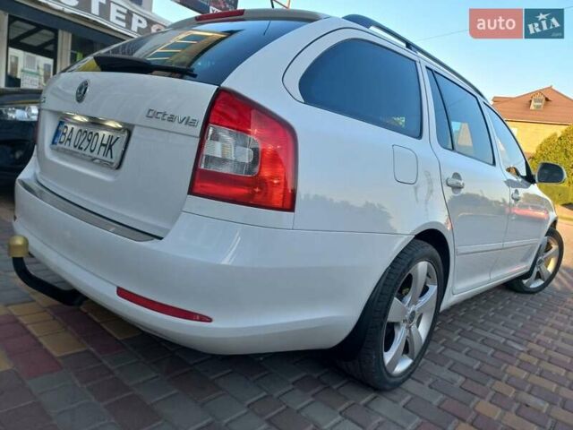 Белый Шкода Октавия, объемом двигателя 1.8 л и пробегом 182 тыс. км за 8000 $, фото 6 на Automoto.ua