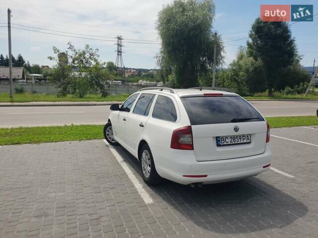 Белый Шкода Октавия, объемом двигателя 1.9 л и пробегом 250 тыс. км за 6800 $, фото 76 на Automoto.ua