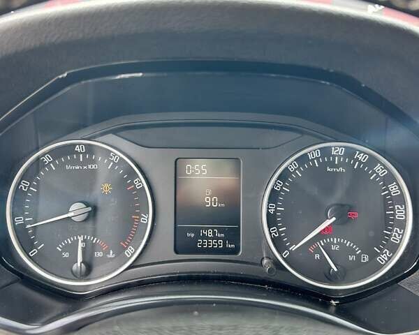 Білий Шкода Октавія, об'ємом двигуна 1.8 л та пробігом 233 тис. км за 8200 $, фото 29 на Automoto.ua