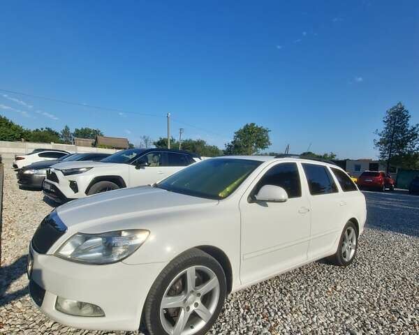 Белый Шкода Октавия, объемом двигателя 1.8 л и пробегом 322 тыс. км за 6900 $, фото 11 на Automoto.ua
