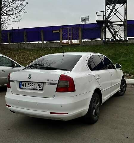 Білий Шкода Октавія, об'ємом двигуна 1.8 л та пробігом 290 тис. км за 7000 $, фото 7 на Automoto.ua