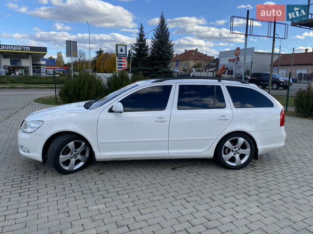 Белый Шкода Октавия, объемом двигателя 1.6 л и пробегом 275 тыс. км за 7800 $, фото 1 на Automoto.ua