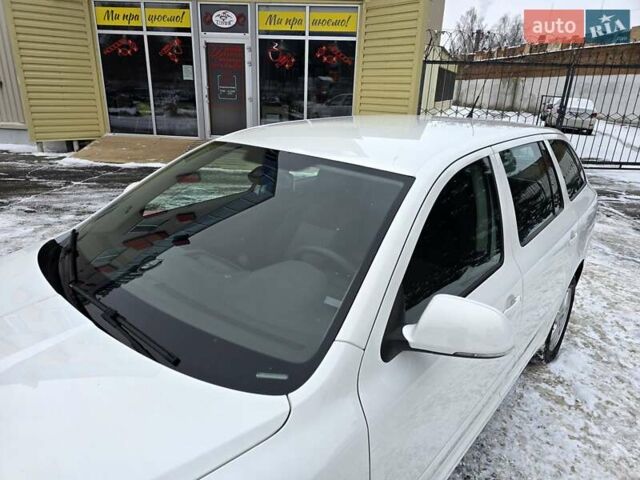 Белый Шкода Октавия, объемом двигателя 1.8 л и пробегом 220 тыс. км за 7150 $, фото 15 на Automoto.ua