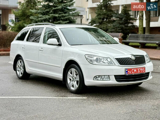 Белый Шкода Октавия, объемом двигателя 1.6 л и пробегом 204 тыс. км за 8999 $, фото 9 на Automoto.ua