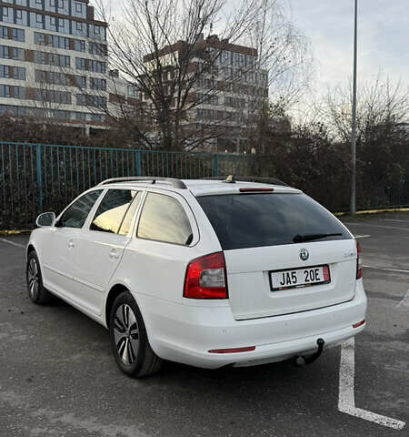 Белый Шкода Октавия, объемом двигателя 0 л и пробегом 247 тыс. км за 6550 $, фото 5 на Automoto.ua