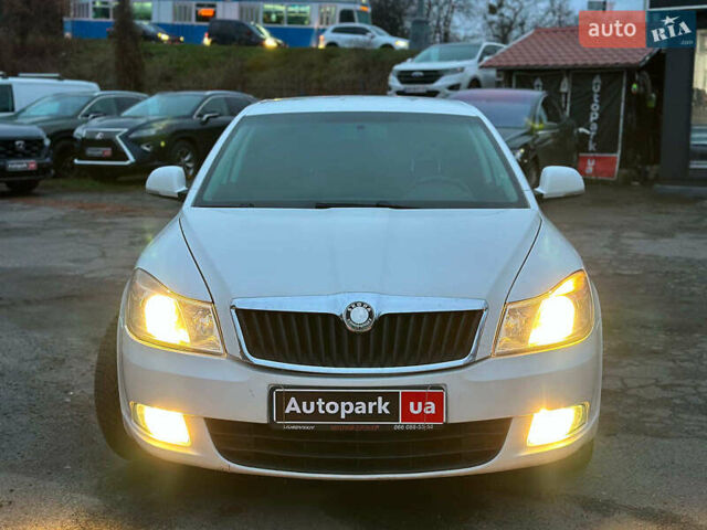 Білий Шкода Октавія, об'ємом двигуна 1.8 л та пробігом 316 тис. км за 7290 $, фото 7 на Automoto.ua