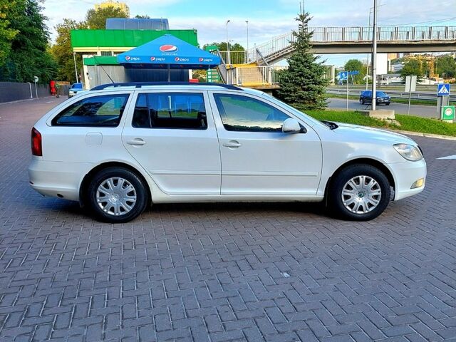 Білий Шкода Октавія, об'ємом двигуна 1.6 л та пробігом 290 тис. км за 6500 $, фото 5 на Automoto.ua