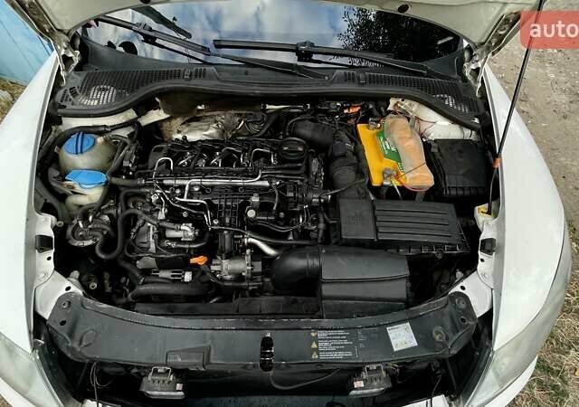 Белый Шкода Октавия, объемом двигателя 1.6 л и пробегом 302 тыс. км за 6600 $, фото 13 на Automoto.ua