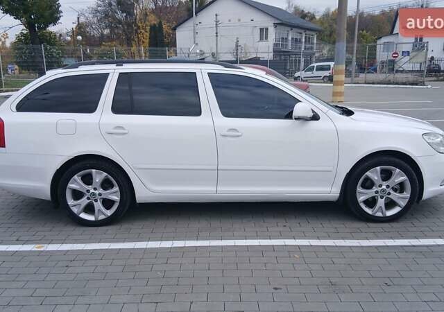 Белый Шкода Октавия, объемом двигателя 1.6 л и пробегом 258 тыс. км за 7900 $, фото 25 на Automoto.ua