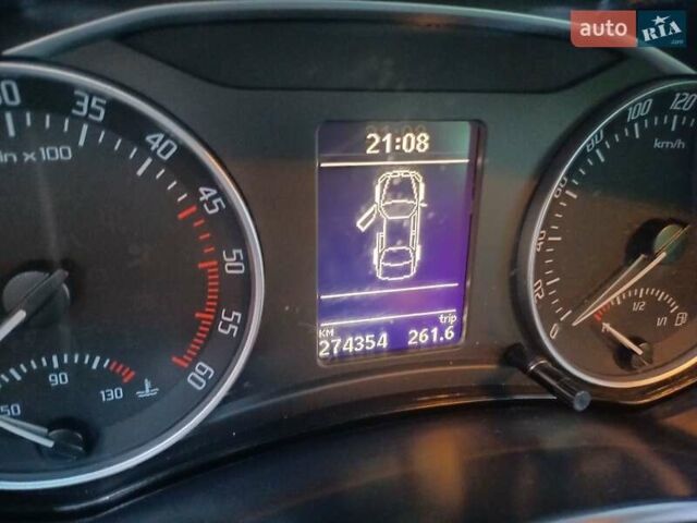 Белый Шкода Октавия, объемом двигателя 1.6 л и пробегом 313 тыс. км за 8700 $, фото 14 на Automoto.ua