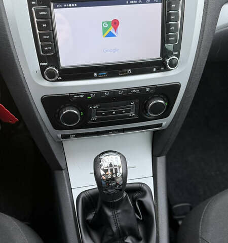 Белый Шкода Октавия, объемом двигателя 0 л и пробегом 247 тыс. км за 6550 $, фото 24 на Automoto.ua