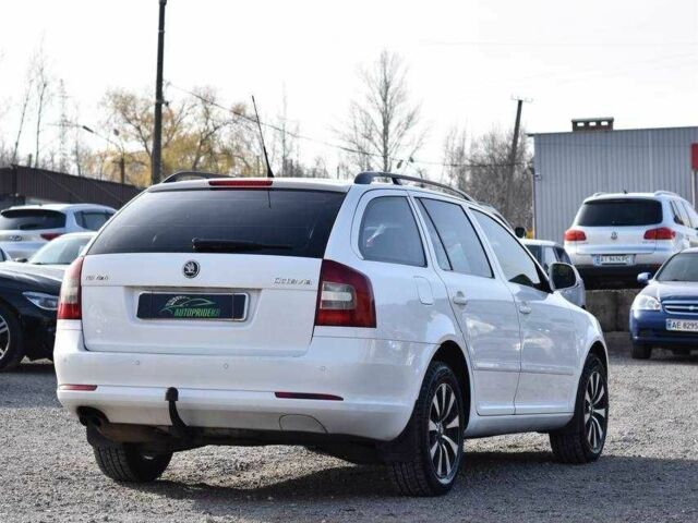 Білий Шкода Октавія, об'ємом двигуна 1.6 л та пробігом 259 тис. км за 7200 $, фото 1 на Automoto.ua