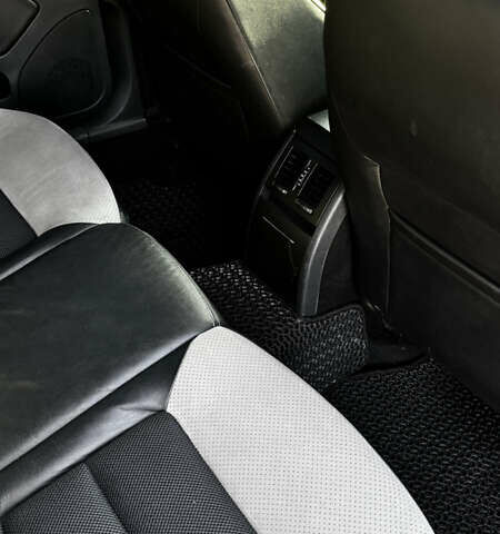 Белый Шкода Октавия, объемом двигателя 1.9 л и пробегом 360 тыс. км за 11000 $, фото 7 на Automoto.ua