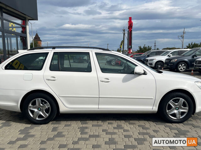 Белый Шкода Октавия, объемом двигателя 1.6 л и пробегом 245 тыс. км за 8200 $, фото 7 на Automoto.ua