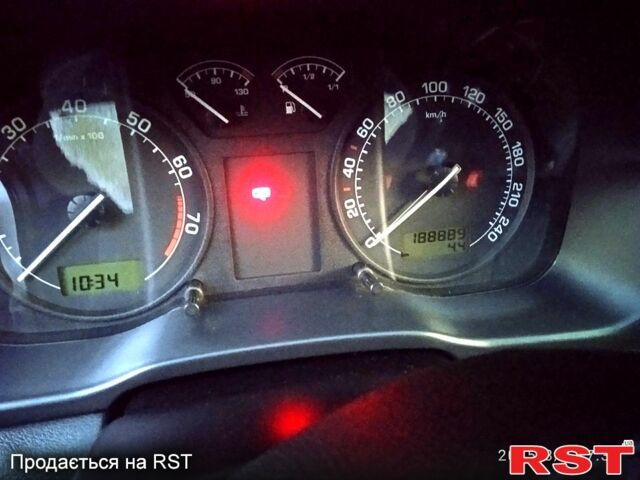 Белый Шкода Октавия, объемом двигателя 1.6 л и пробегом 190 тыс. км за 6550 $, фото 5 на Automoto.ua