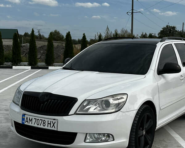 Белый Шкода Октавия, объемом двигателя 1.6 л и пробегом 325 тыс. км за 7800 $, фото 17 на Automoto.ua