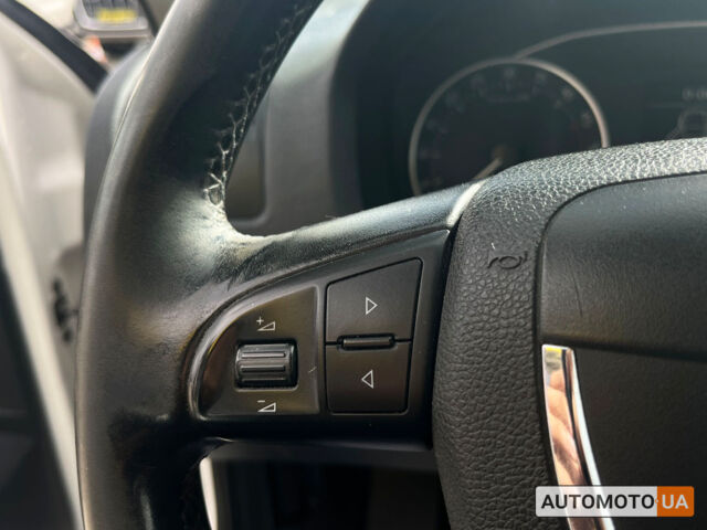 Белый Шкода Октавия, объемом двигателя 1.6 л и пробегом 245 тыс. км за 8200 $, фото 13 на Automoto.ua