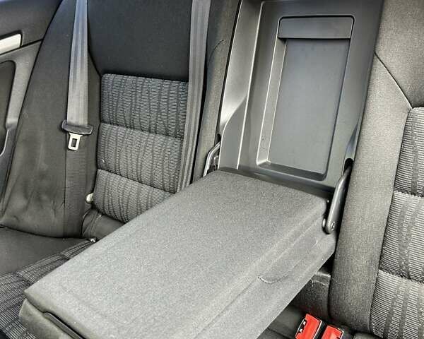 Білий Шкода Октавія, об'ємом двигуна 1.8 л та пробігом 233 тис. км за 8200 $, фото 22 на Automoto.ua