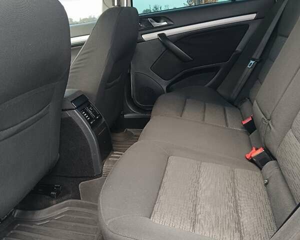 Білий Шкода Октавія, об'ємом двигуна 1.39 л та пробігом 266 тис. км за 7000 $, фото 28 на Automoto.ua