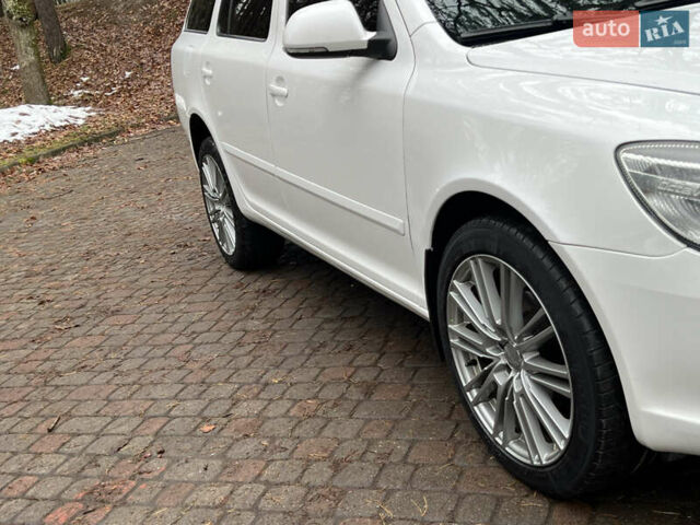 Белый Шкода Октавия, объемом двигателя 1.6 л и пробегом 309 тыс. км за 7499 $, фото 26 на Automoto.ua