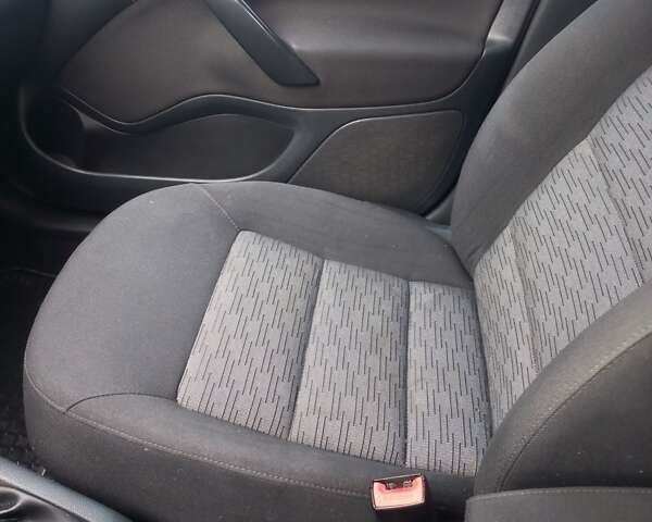 Белый Шкода Октавия, объемом двигателя 1.6 л и пробегом 360 тыс. км за 7900 $, фото 5 на Automoto.ua