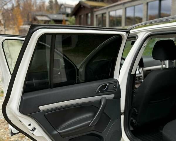Шкода Октавия 2010 в Стрые на Automoto.ua Белый Шкода Октавия, объемом двигателя 1.6 л и пробегом 295 тыс. км за 8200 $, фото 16 на Automoto.ua