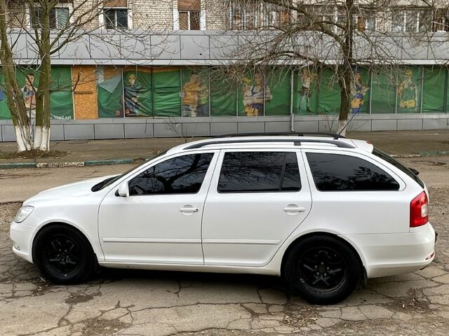 Білий Шкода Октавія, об'ємом двигуна 1.6 л та пробігом 280 тис. км за 8700 $, фото 6 на Automoto.ua