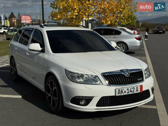 Белый Шкода Октавия, объемом двигателя 2 л и пробегом 311 тыс. км за 10999 $, фото 2 на Automoto.ua