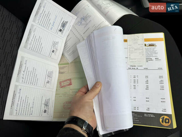 Белый Шкода Октавия, объемом двигателя 1.6 л и пробегом 204 тыс. км за 8999 $, фото 55 на Automoto.ua