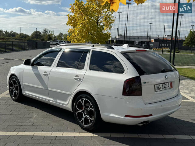 Белый Шкода Октавия, объемом двигателя 2 л и пробегом 311 тыс. км за 10999 $, фото 4 на Automoto.ua
