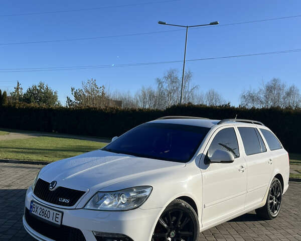 Белый Шкода Октавия, объемом двигателя 1.97 л и пробегом 298 тыс. км за 9999 $, фото 1 на Automoto.ua