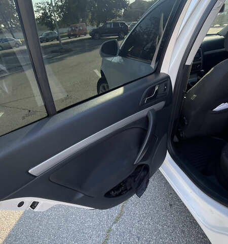 Белый Шкода Октавия, объемом двигателя 1.6 л и пробегом 291 тыс. км за 8200 $, фото 15 на Automoto.ua