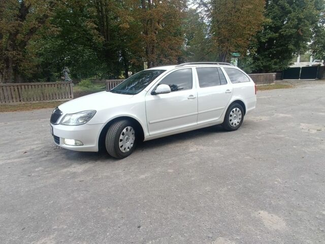 Белый Шкода Октавия, объемом двигателя 1.6 л и пробегом 326 тыс. км за 7050 $, фото 8 на Automoto.ua