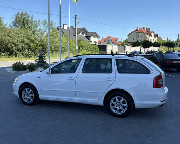 Белый Шкода Октавия, объемом двигателя 1.8 л и пробегом 203 тыс. км за 6990 $, фото 10 на Automoto.ua