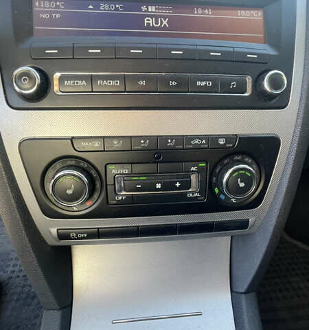 Белый Шкода Октавия, объемом двигателя 1.6 л и пробегом 291 тыс. км за 8200 $, фото 12 на Automoto.ua