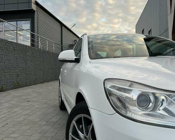 Белый Шкода Октавия, объемом двигателя 1.8 л и пробегом 267 тыс. км за 8250 $, фото 6 на Automoto.ua