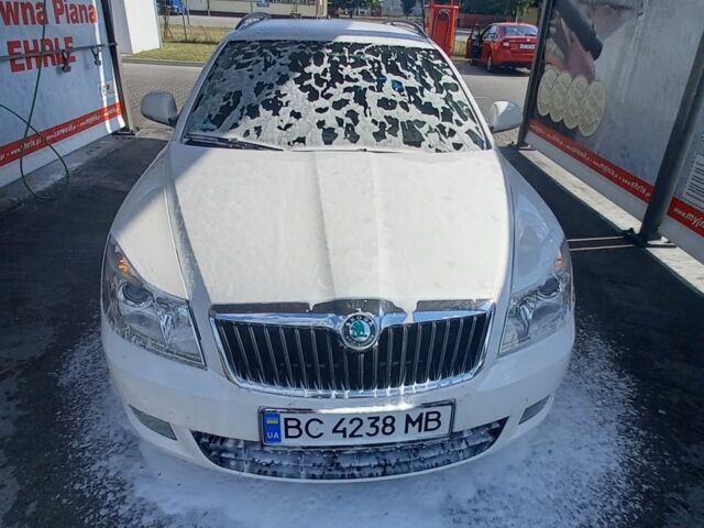 Белый Шкода Октавия, объемом двигателя 1.6 л и пробегом 236 тыс. км за 7350 $, фото 11 на Automoto.ua