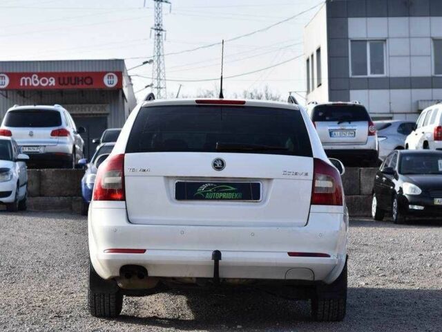 Білий Шкода Октавія, об'ємом двигуна 1.6 л та пробігом 259 тис. км за 7200 $, фото 2 на Automoto.ua