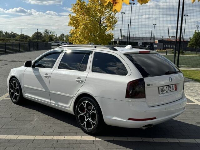 Белый Шкода Октавия, объемом двигателя 2 л и пробегом 311 тыс. км за 10999 $, фото 4 на Automoto.ua