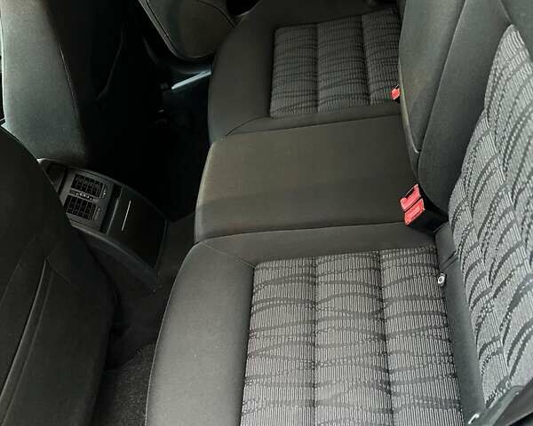 Белый Шкода Октавия, объемом двигателя 1.8 л и пробегом 267 тыс. км за 8250 $, фото 23 на Automoto.ua