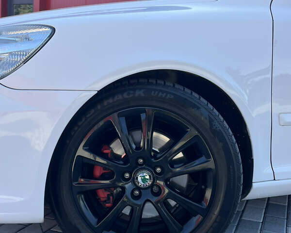 Белый Шкода Октавия, объемом двигателя 1.97 л и пробегом 297 тыс. км за 9500 $, фото 16 на Automoto.ua