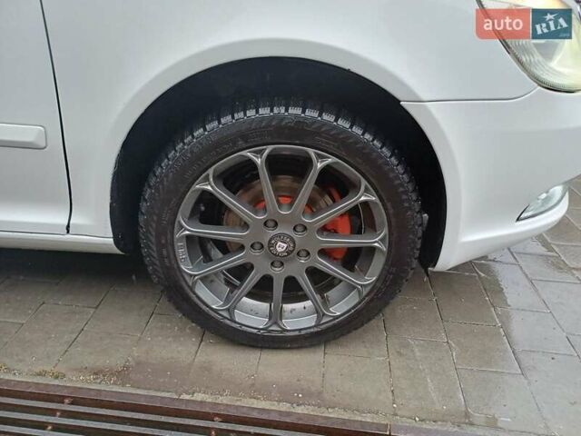 Белый Шкода Октавия, объемом двигателя 1.6 л и пробегом 313 тыс. км за 8700 $, фото 21 на Automoto.ua