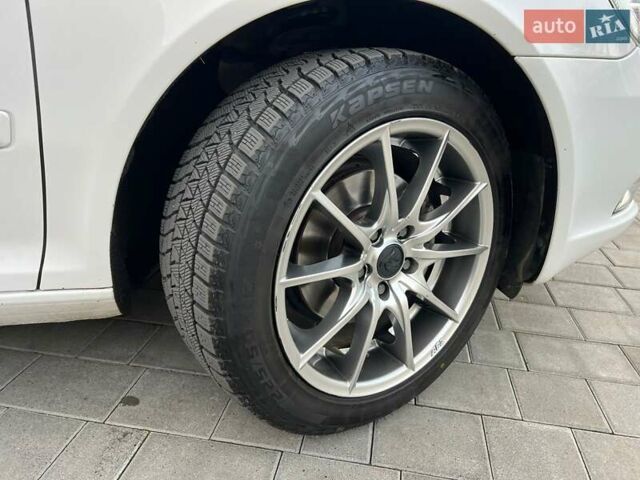 Белый Шкода Октавия, объемом двигателя 1.8 л и пробегом 267 тыс. км за 8250 $, фото 13 на Automoto.ua